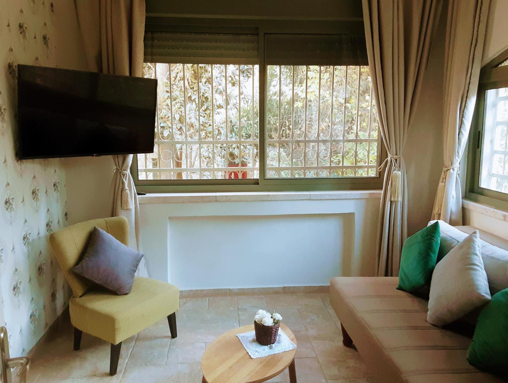 Sholi Crown Hotel Jerusalem Exterior photo